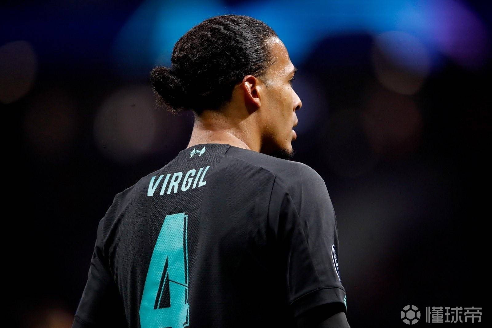 YABO-决胜时刻冷静处理，球队成功取胜(每个决胜期的比赛时间和进攻方向如何确定)